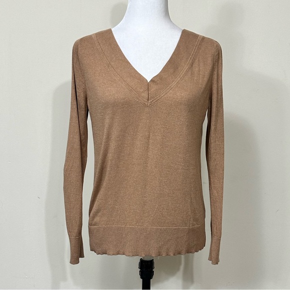 Banana Republic Sweaters - EUC Banana Republic Silk Cashmere Thin Knit All-Season Pullover Sweater Top S